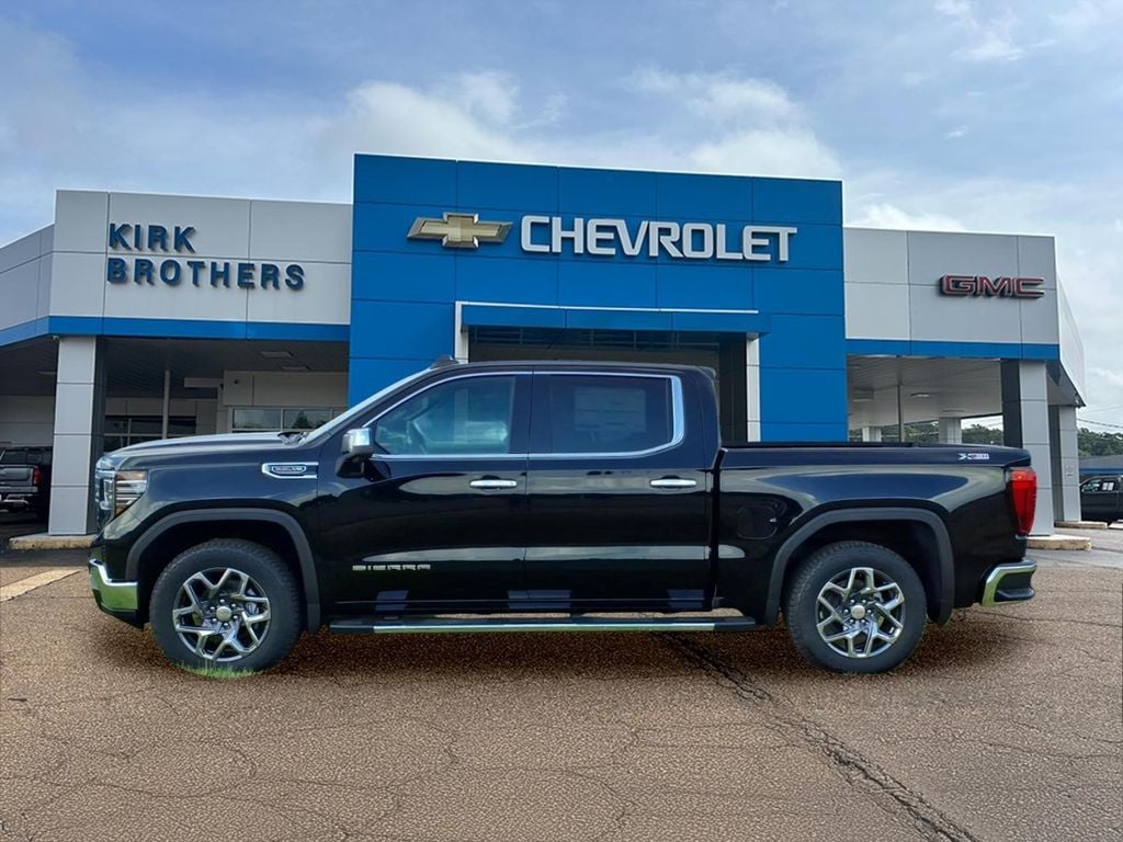 2026 GMC Sierra 1500 SLT - Photo 8