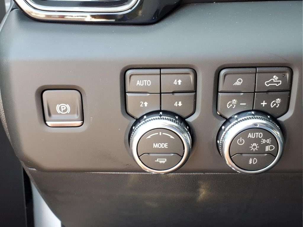 2026 GMC Sierra 1500 AT4 - Photo 18