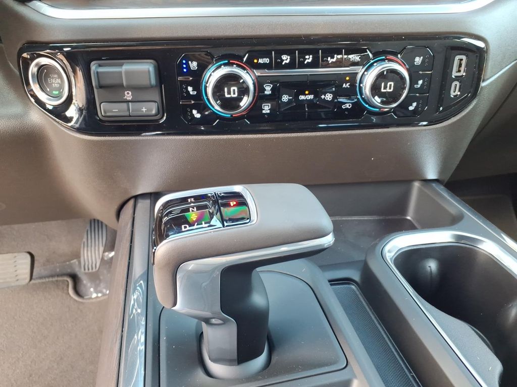 2026 GMC Sierra 1500 SLT - Photo 20
