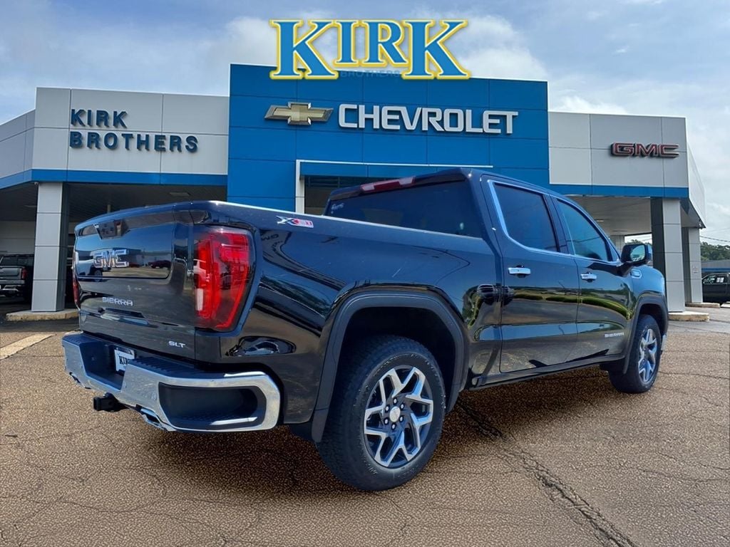 2026 GMC Sierra 1500 SLT - Photo 5