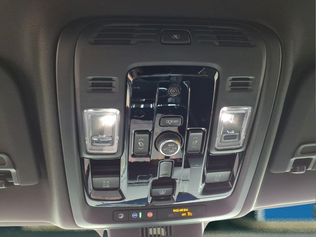 2026 GMC Yukon AT4 Ultimate - Photo 26