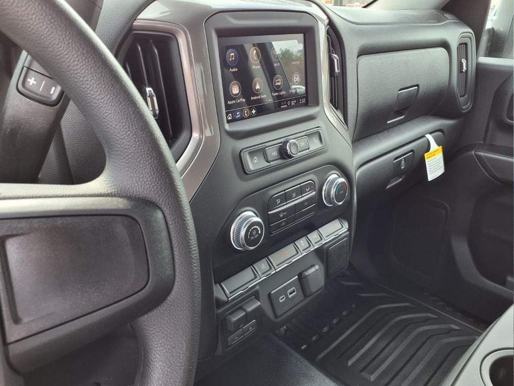 2026 GMC Sierra 2500HD Pro - Photo 11
