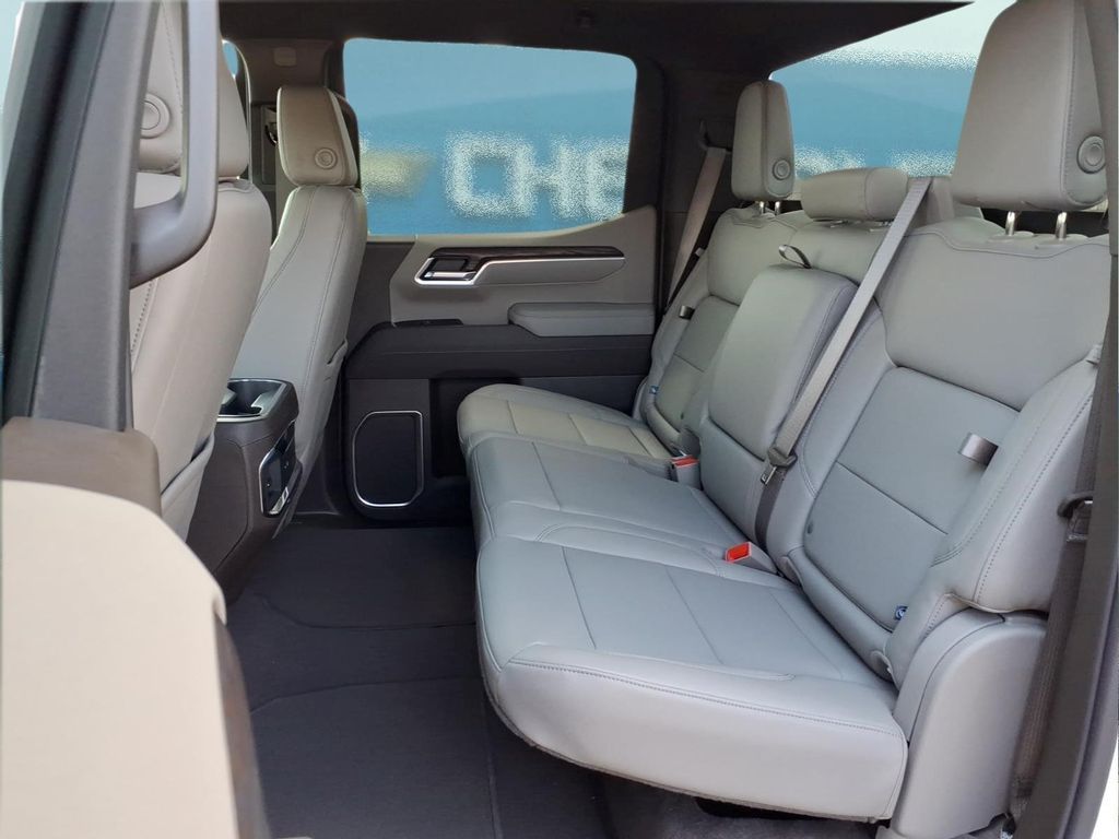 2026 GMC Sierra 1500 SLT - Photo 13