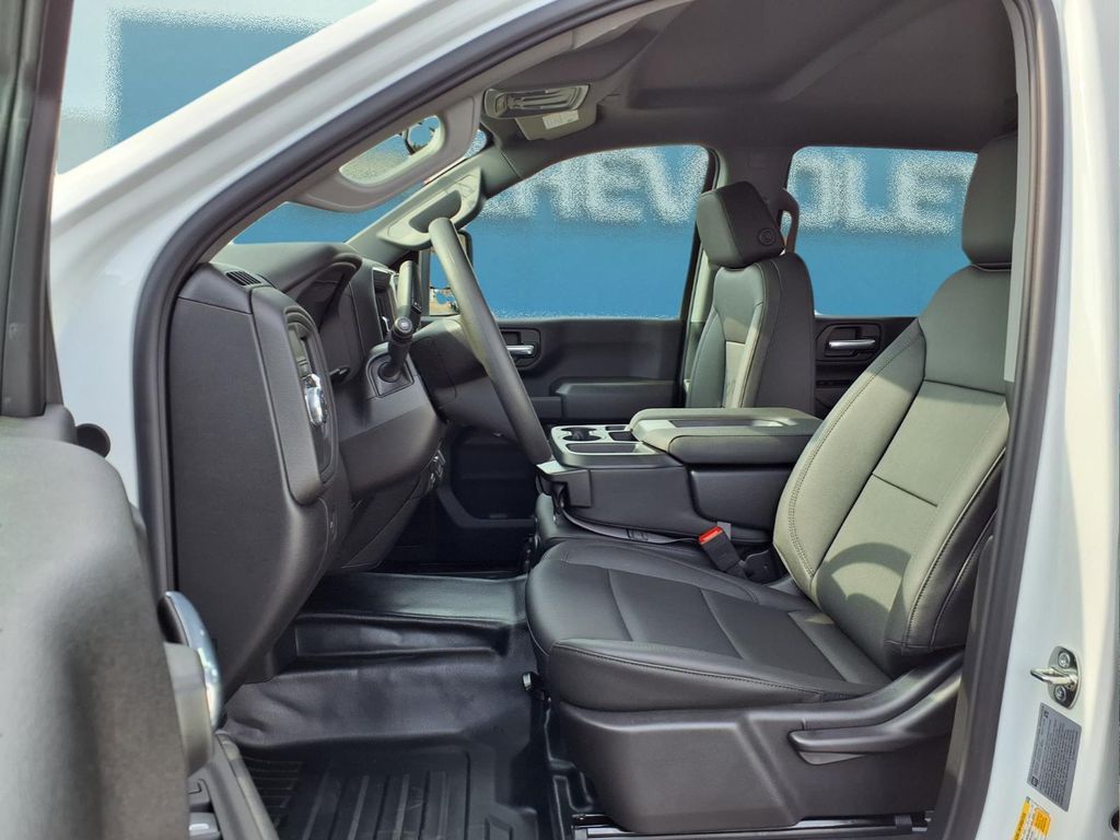 2026 GMC Sierra 2500HD Pro - Photo 14