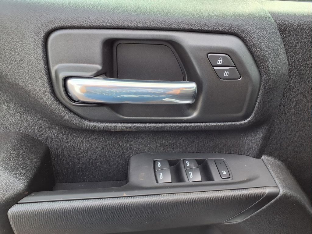 2026 GMC Sierra 2500HD Pro - Photo 8