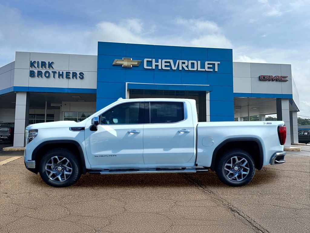 2026 GMC Sierra 1500 SLT - Photo 9