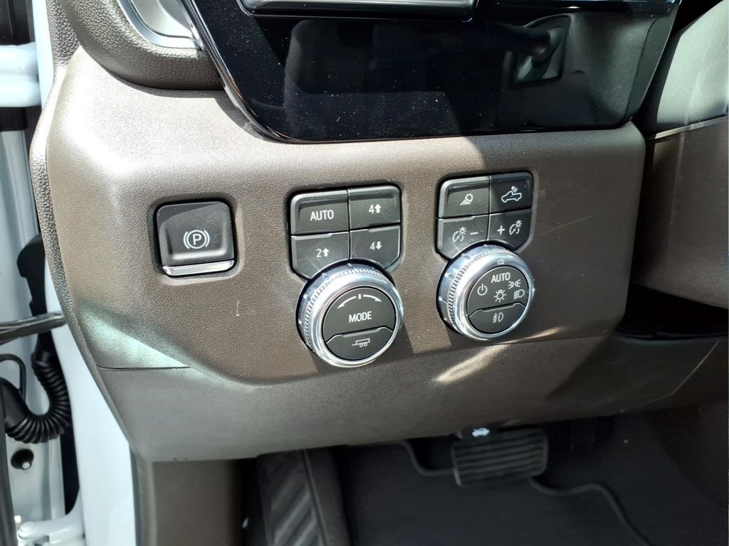 2026 GMC Sierra 1500 SLT - Photo 15