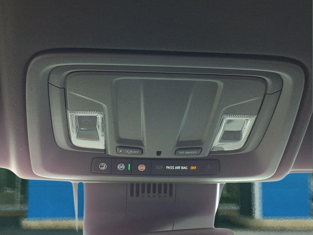 2026 GMC Sierra 1500 SLT - Photo 15