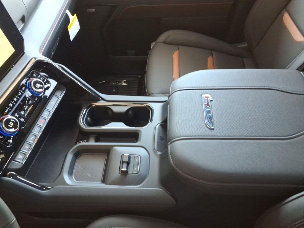 2026 GMC Sierra 2500HD AT4 - Photo 24