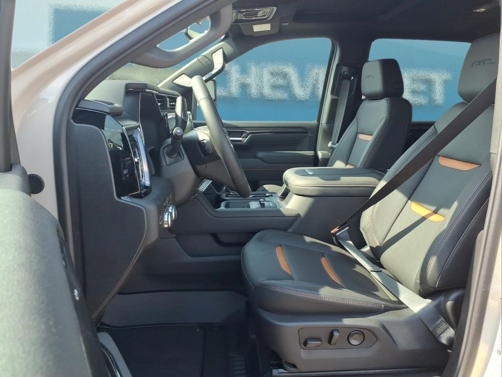 2026 GMC Sierra 2500HD AT4 - Photo 14