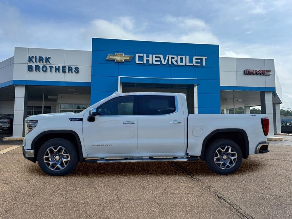 2026 GMC Sierra 1500 SLT - Photo 8
