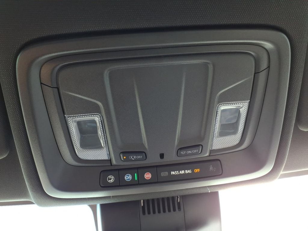 2026 GMC Sierra 1500 SLT - Photo 22