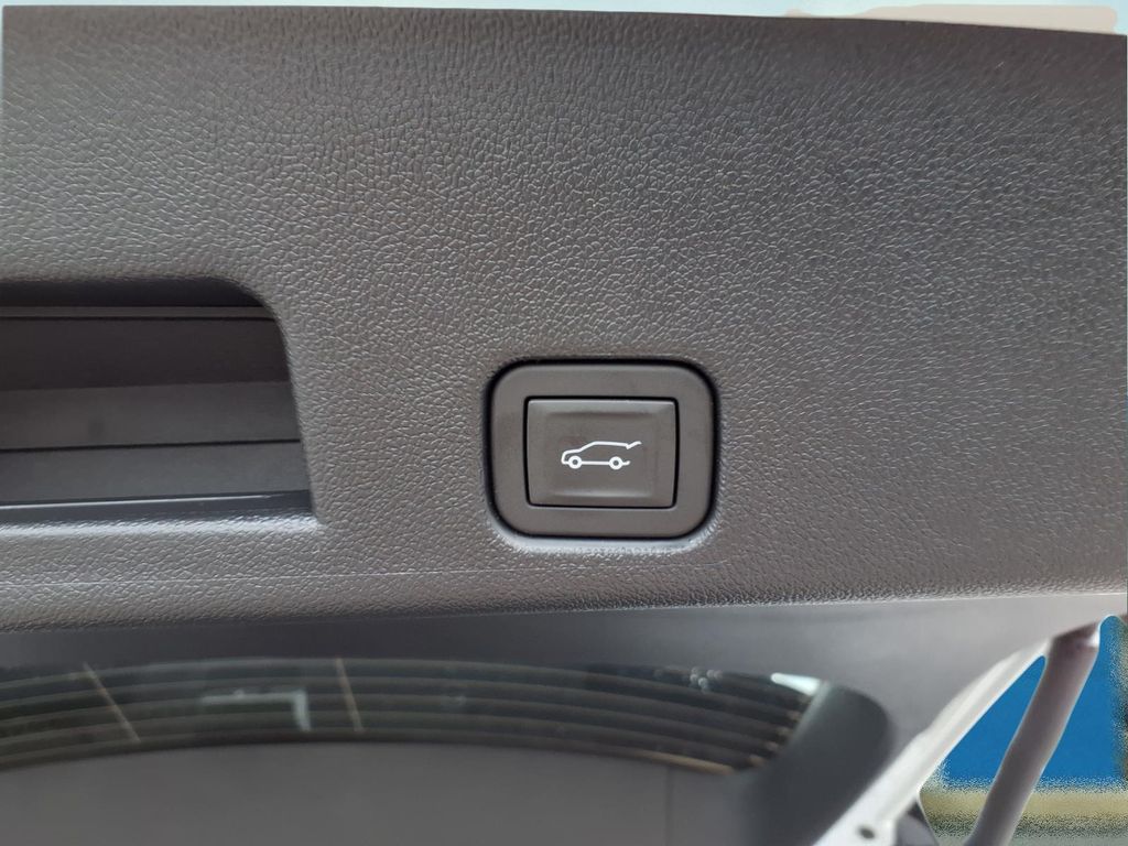 2026 GMC Acadia Elevation - Photo 10