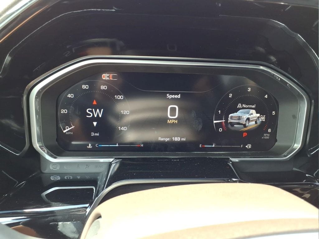 2026 GMC Sierra 1500 SLT - Photo 18