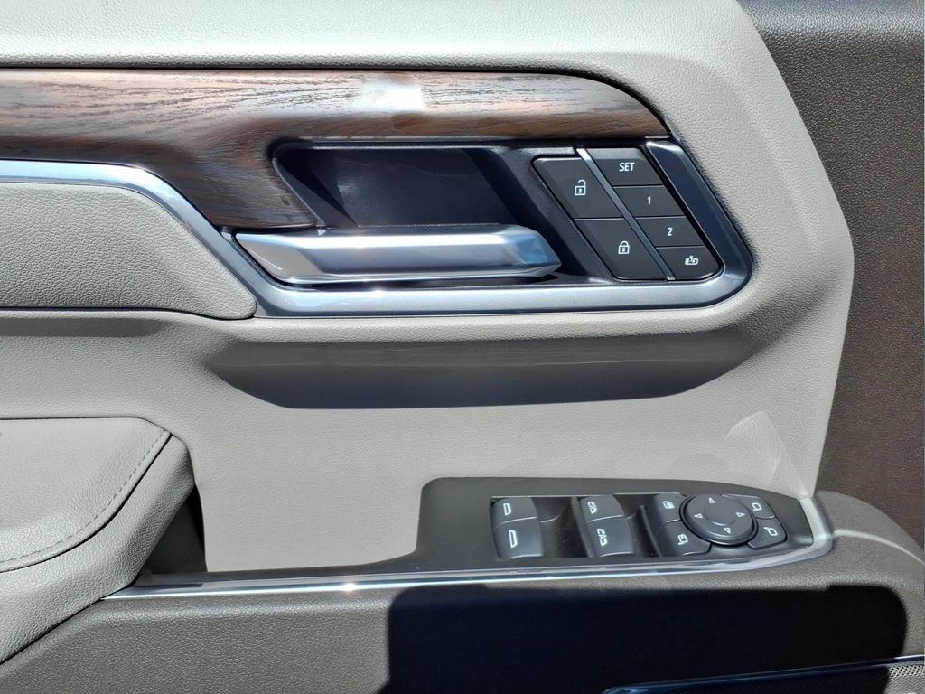2026 GMC Sierra 1500 SLT - Photo 14
