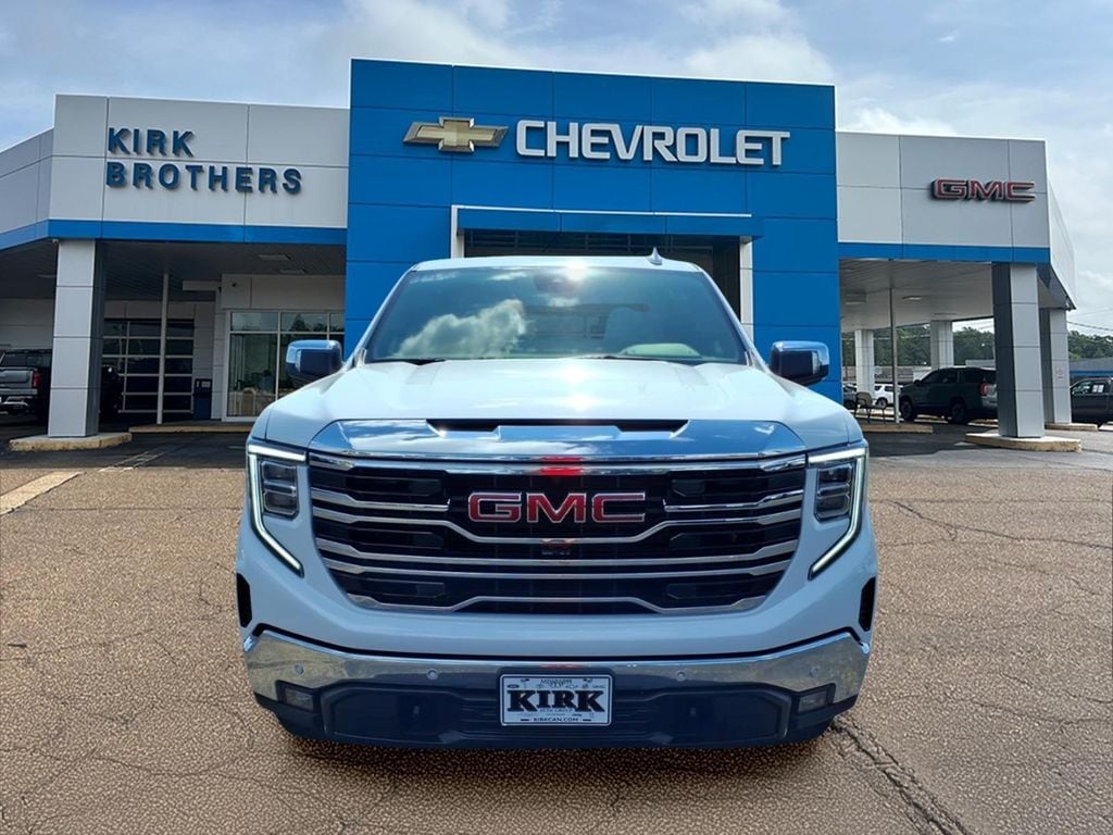 2026 GMC Sierra 1500 SLT - Photo 13