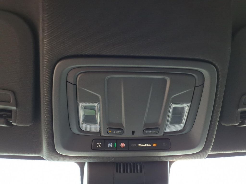 2026 GMC Sierra 1500 SLT - Photo 22