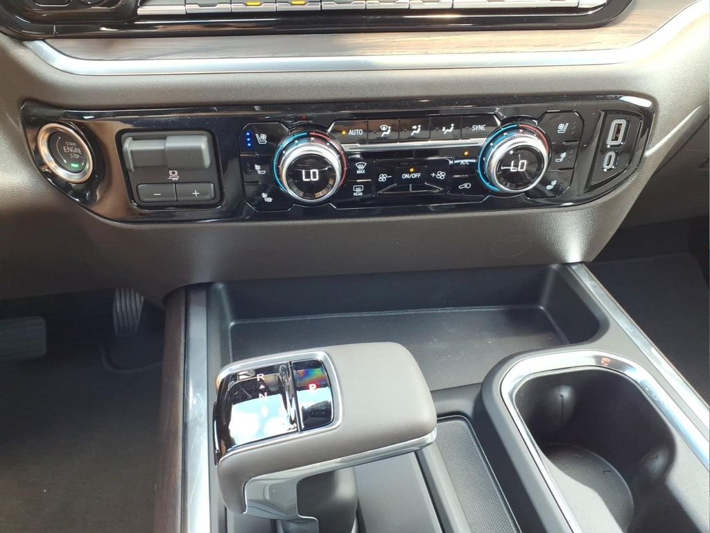 2026 GMC Sierra 1500 SLT - Photo 20