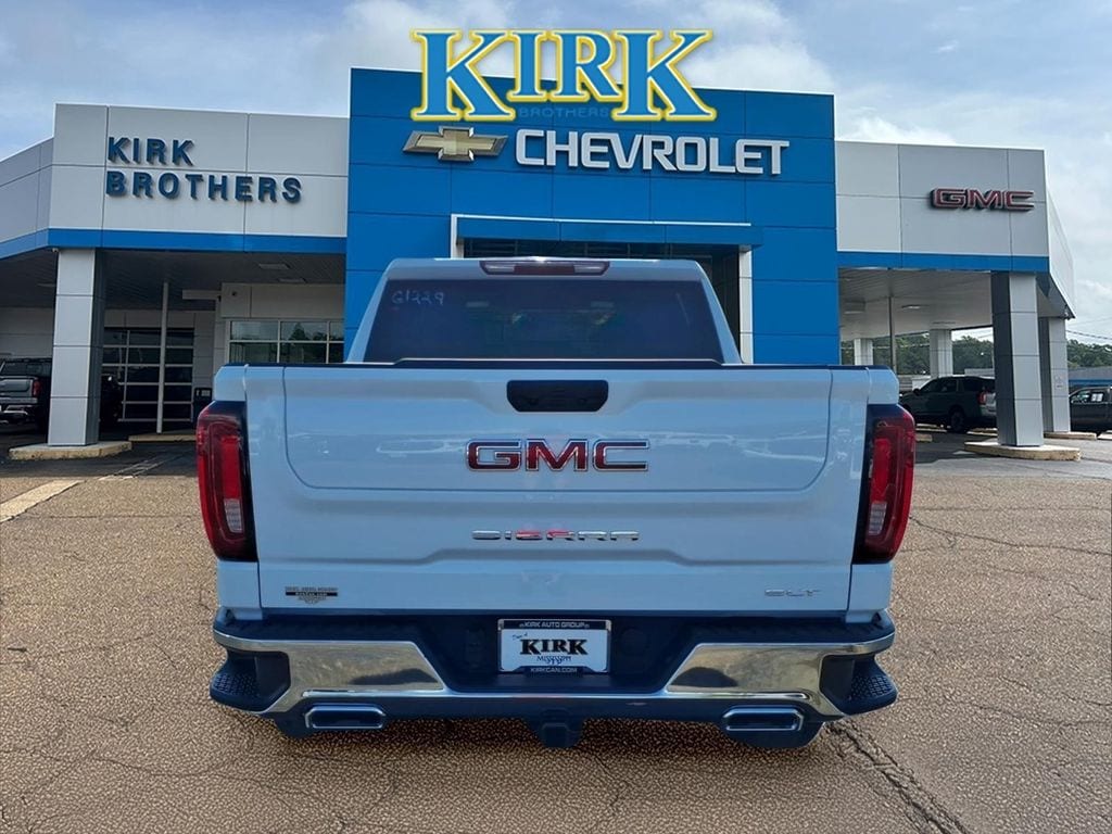 New 2026 GMC Sierra 1500 SLT Truck