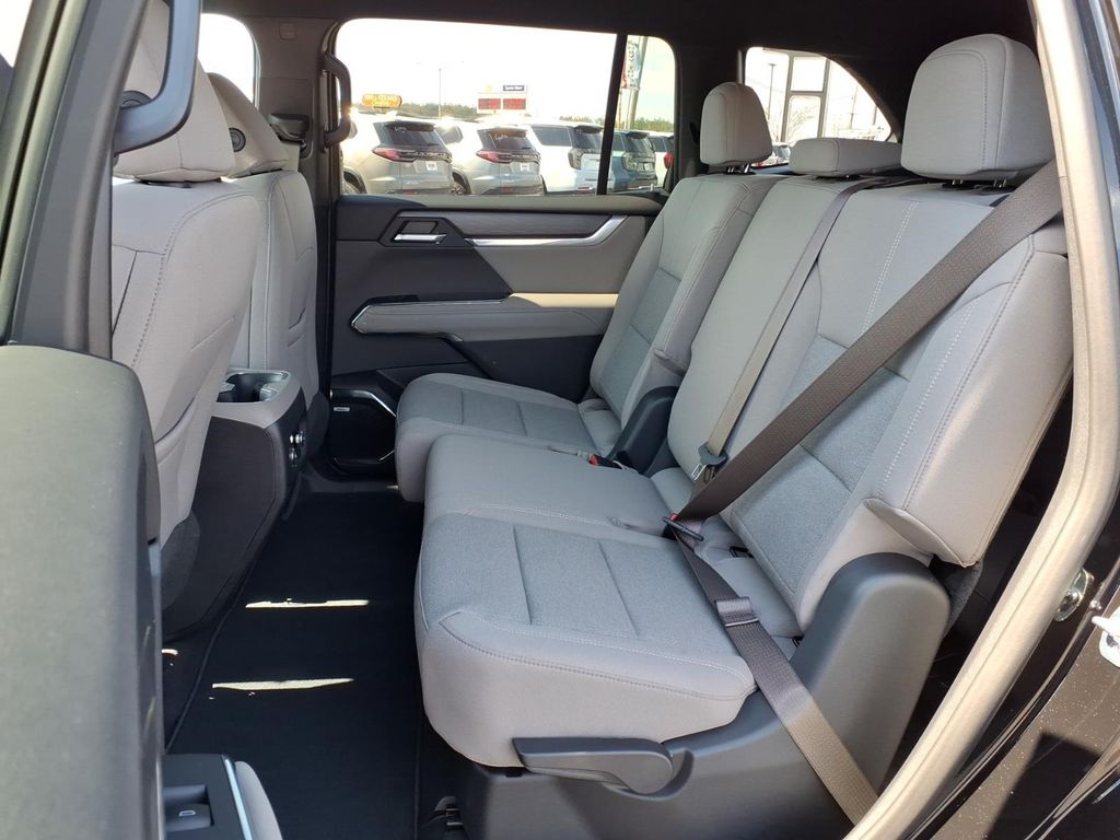 2026 GMC Acadia Elevation - Photo 13