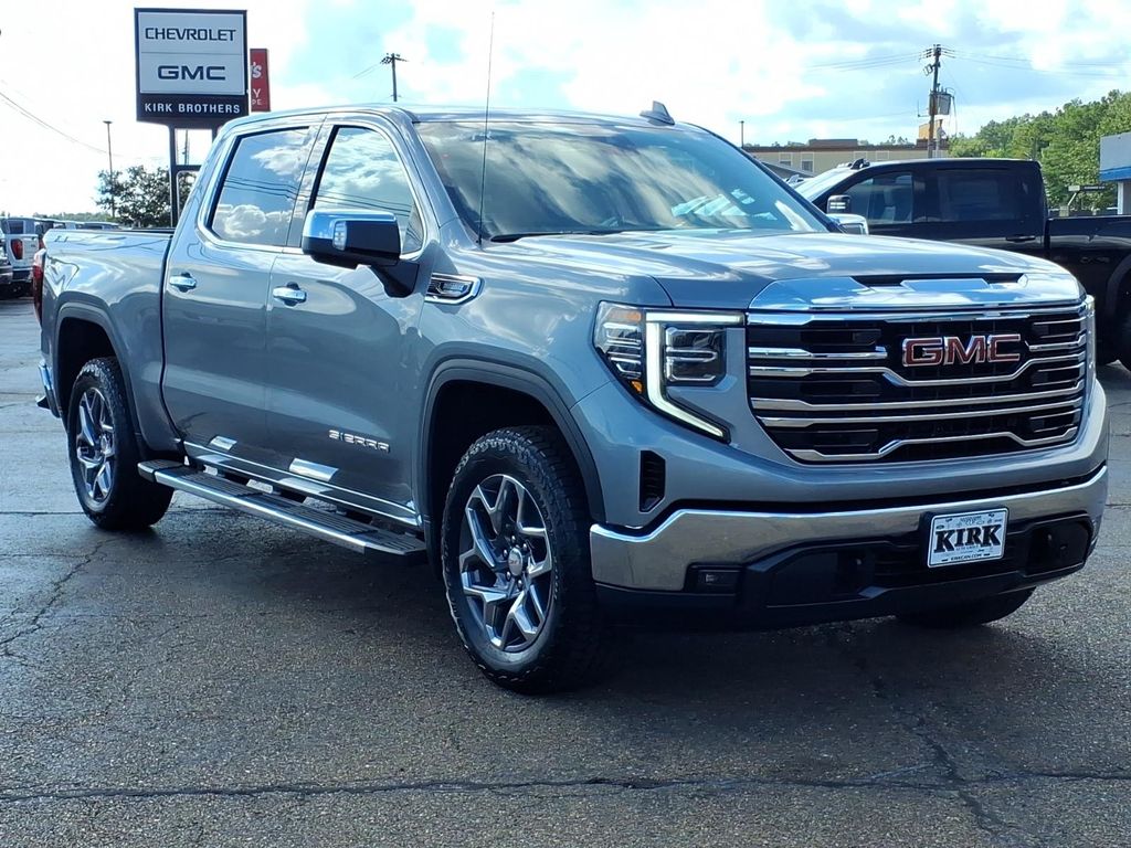 2026 GMC Sierra 1500 SLT - Photo 7