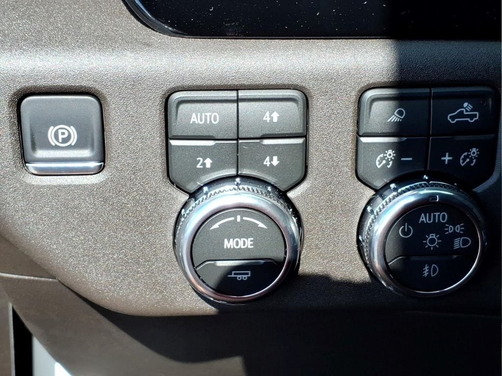 2026 GMC Sierra 1500 SLT - Photo 19