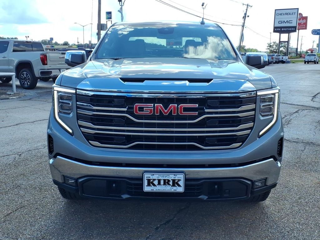2026 GMC Sierra 1500 SLT - Photo 8