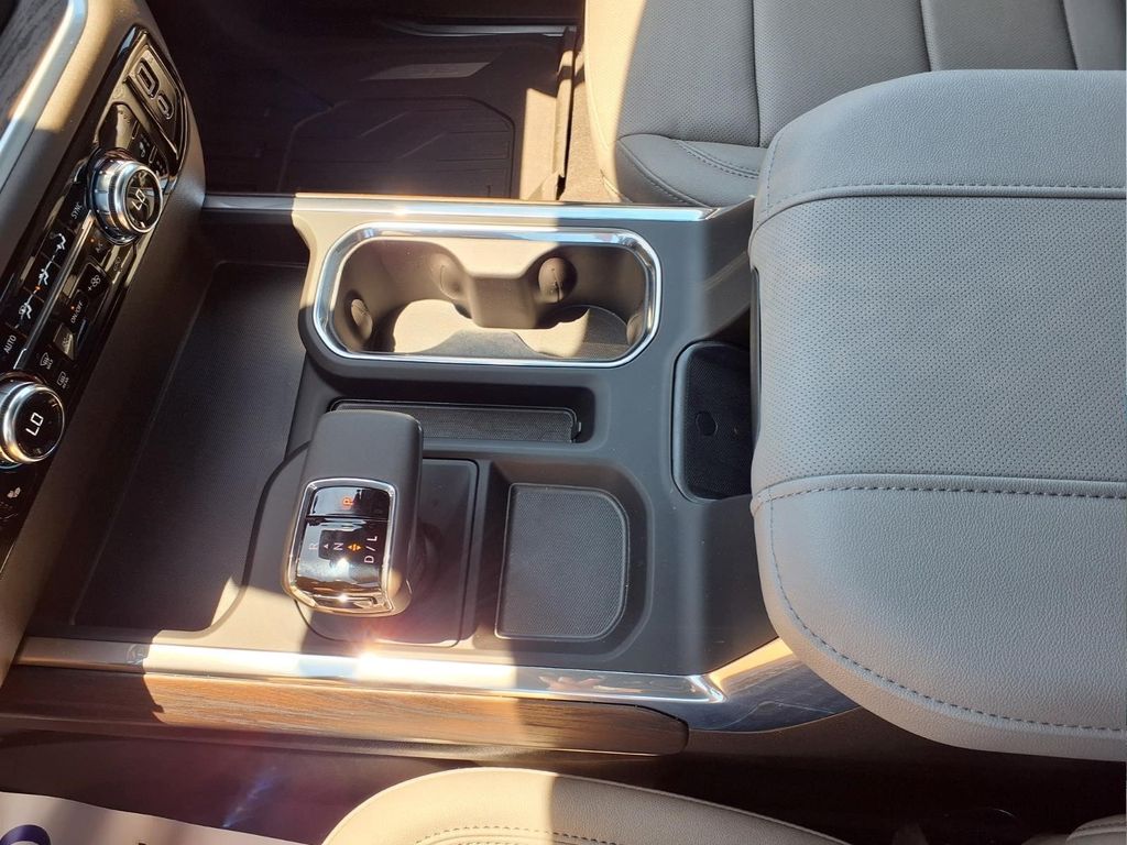 2026 GMC Sierra 1500 SLT - Photo 21