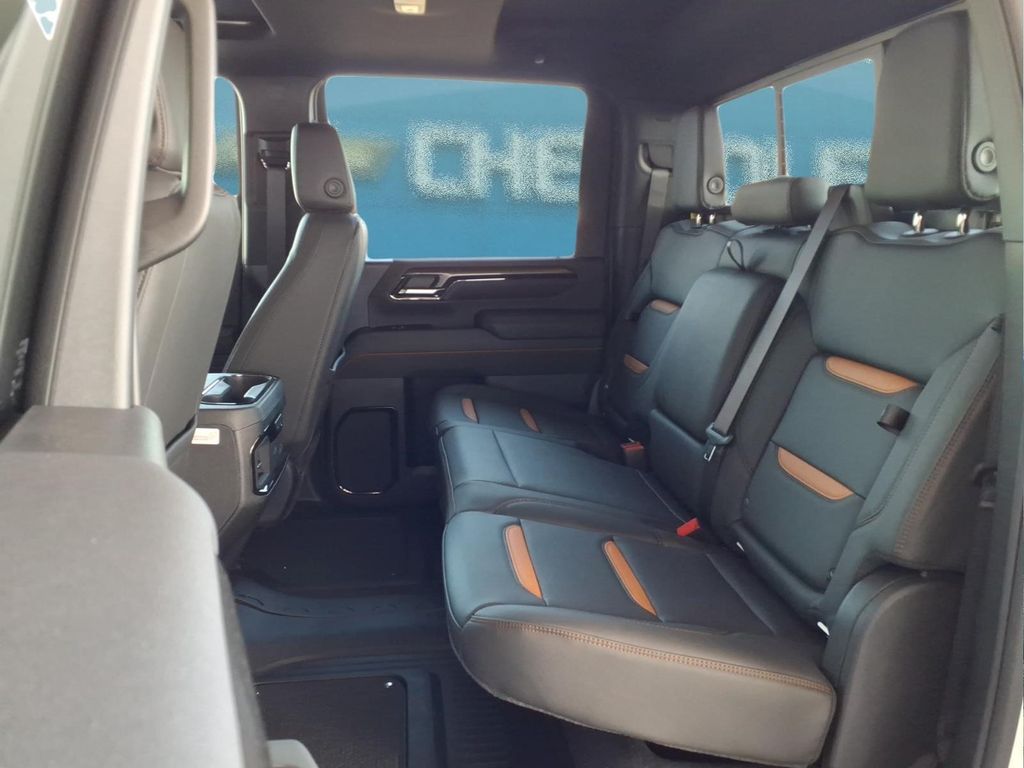2026 GMC Sierra 2500HD AT4 - Photo 14
