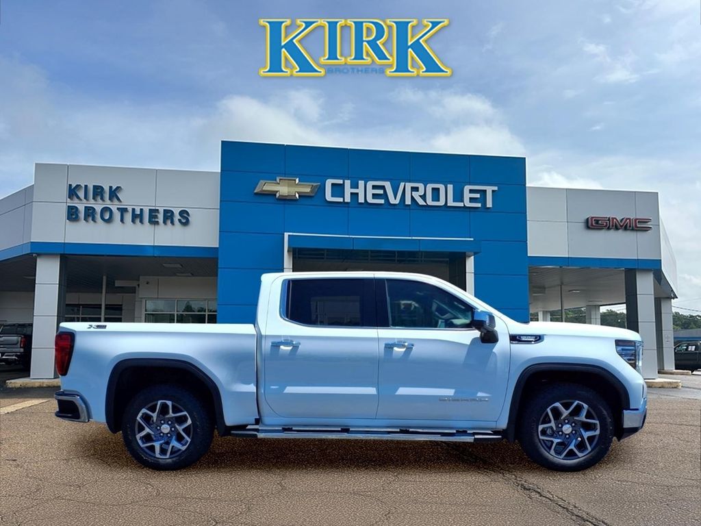 2026 GMC Sierra 1500 SLT - Photo 6