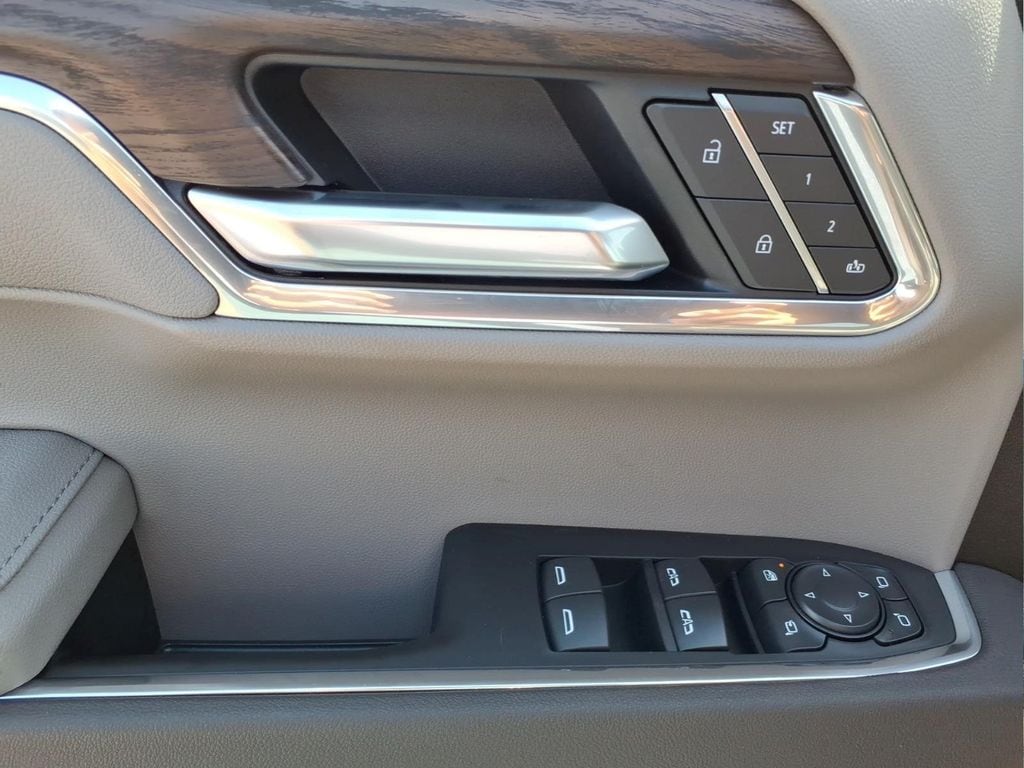 2026 GMC Sierra 1500 SLT - Photo 14