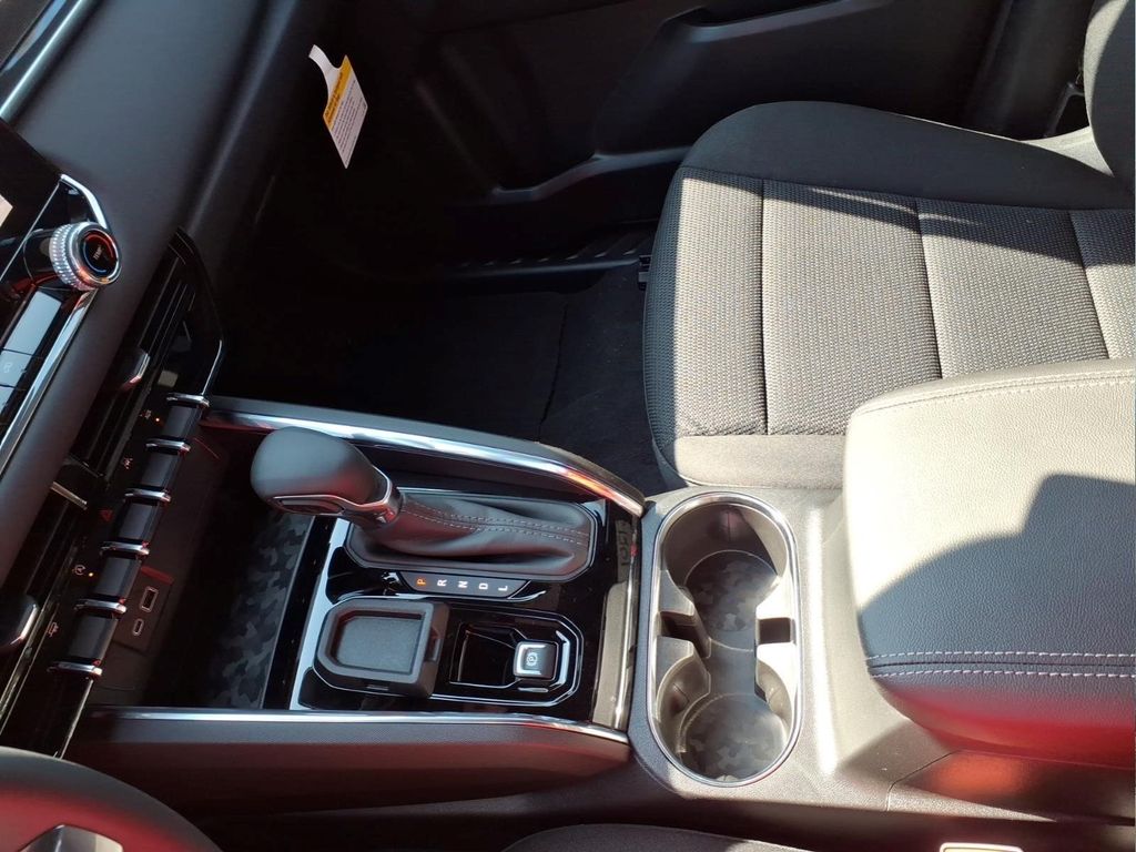 2026 GMC Canyon Elevation - Photo 24