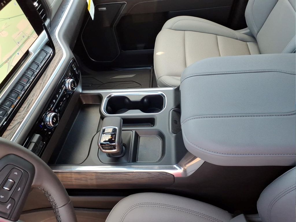 2026 GMC Sierra 1500 SLT - Photo 23