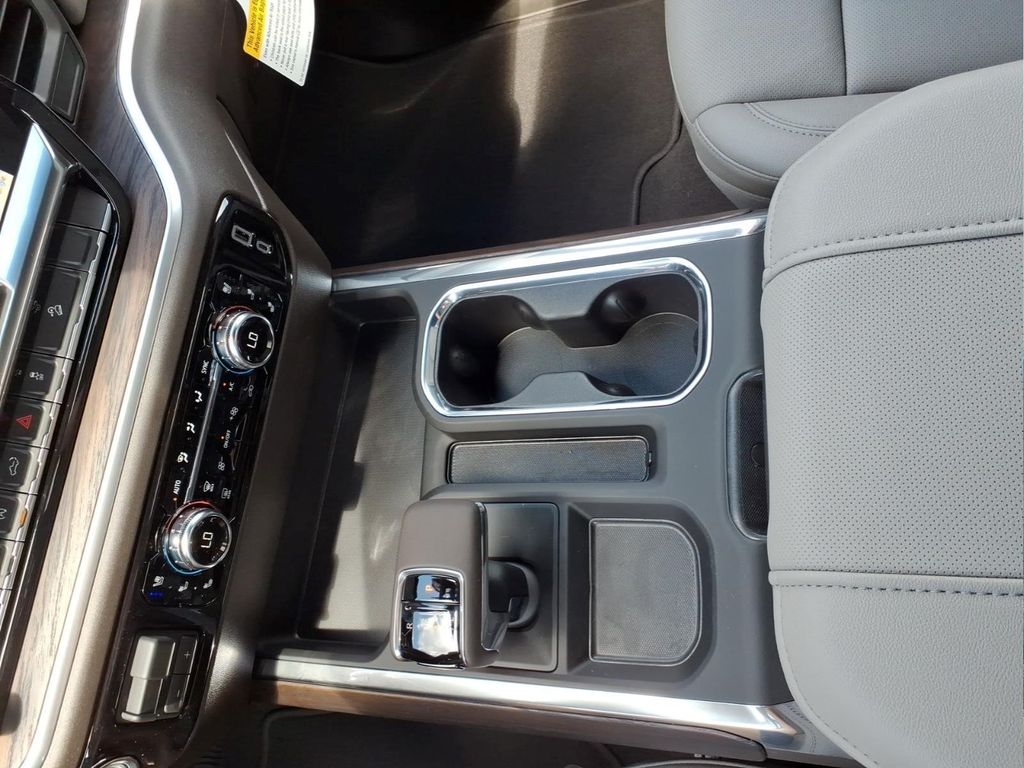 2026 GMC Sierra 1500 SLT - Photo 21