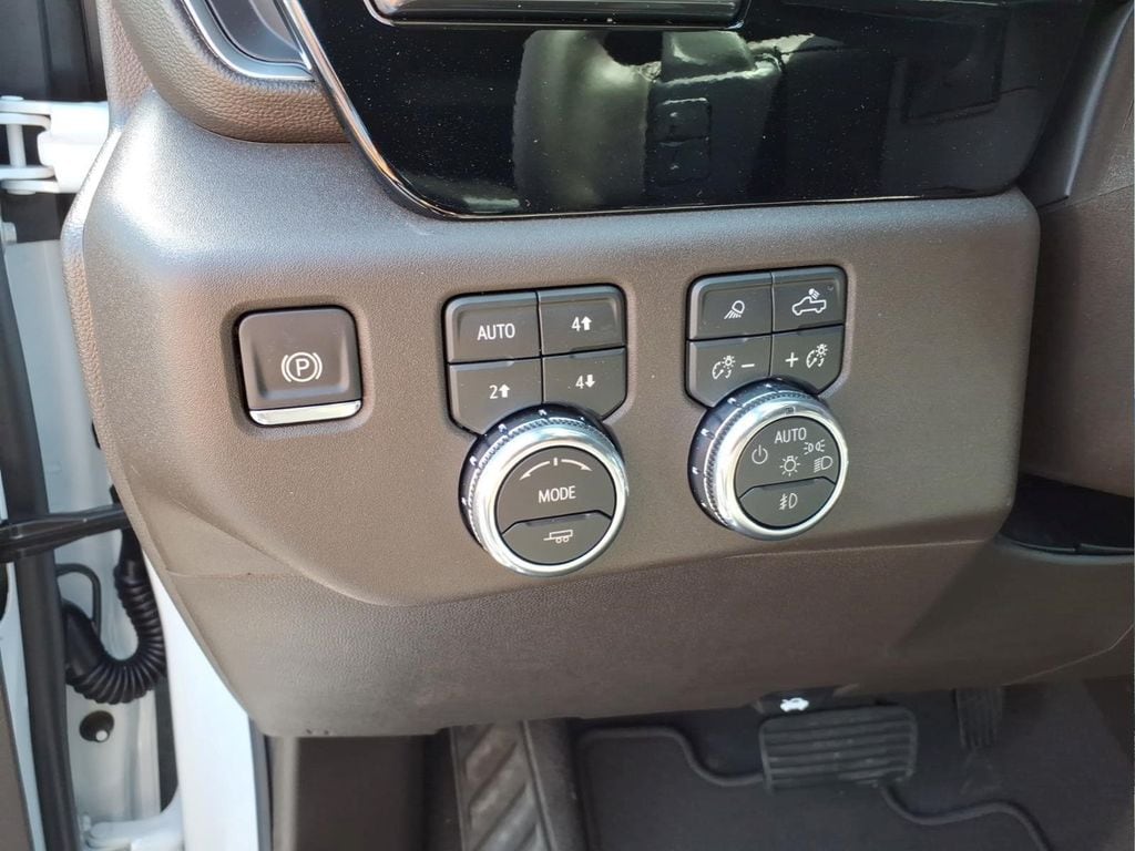 2026 GMC Sierra 1500 SLT - Photo 15