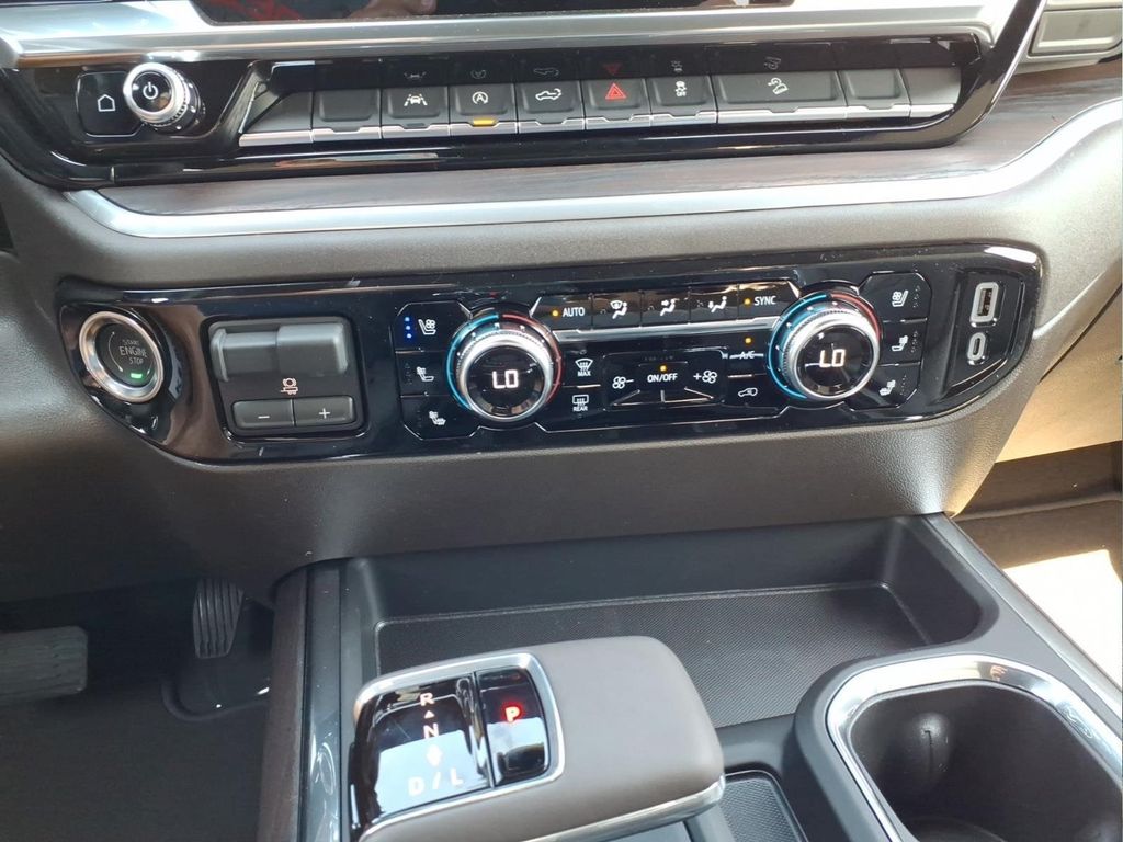 2026 GMC Sierra 1500 SLT - Photo 20