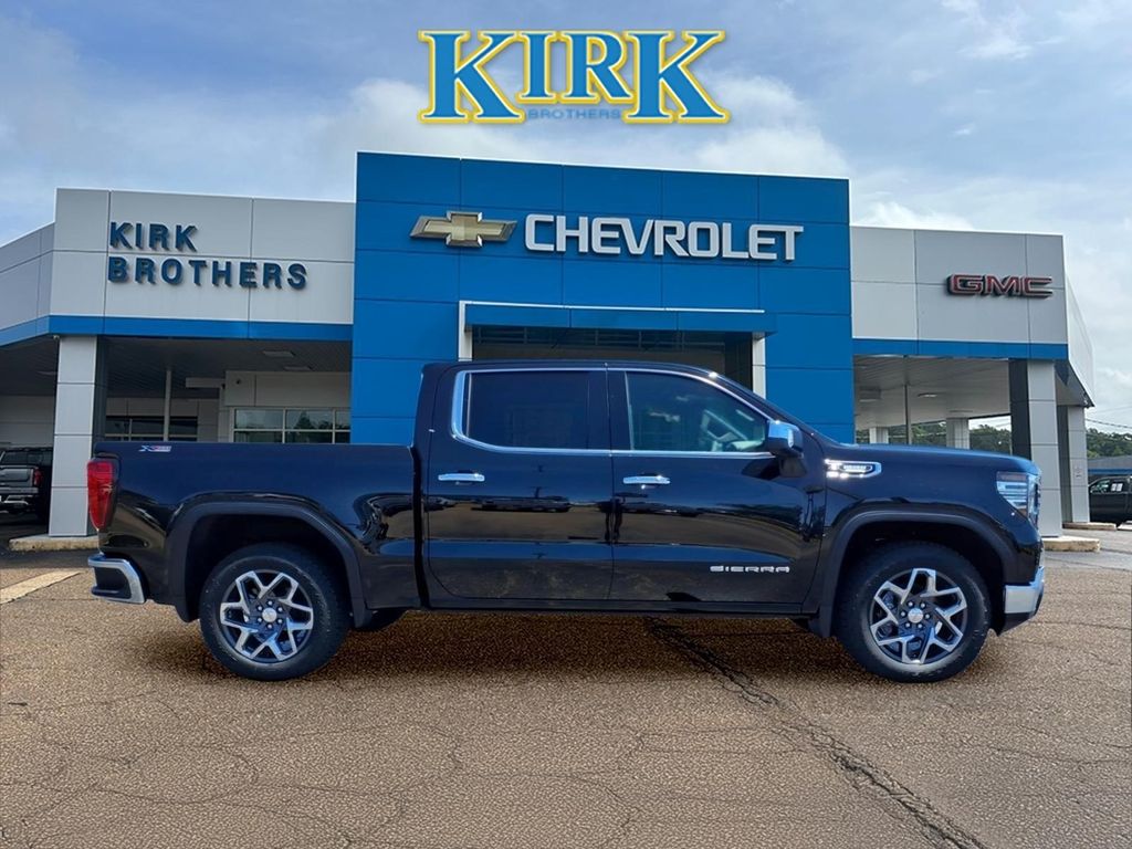 2026 GMC Sierra 1500 SLT - Photo 6
