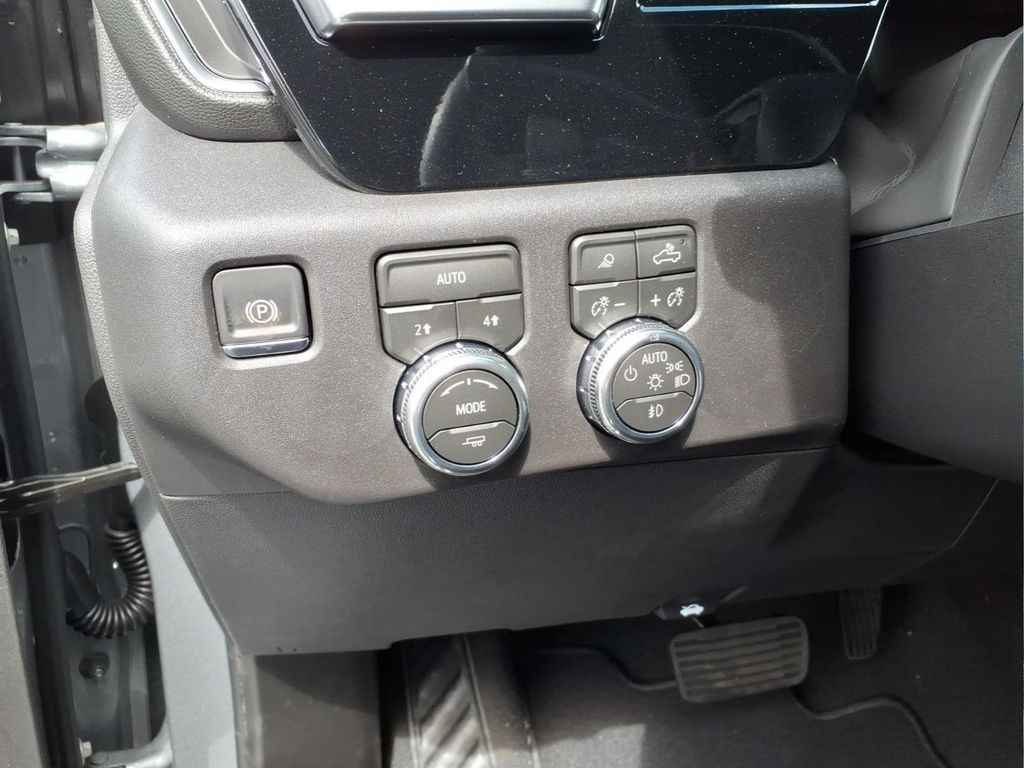 2026 GMC Sierra 1500 SLT - Photo 15
