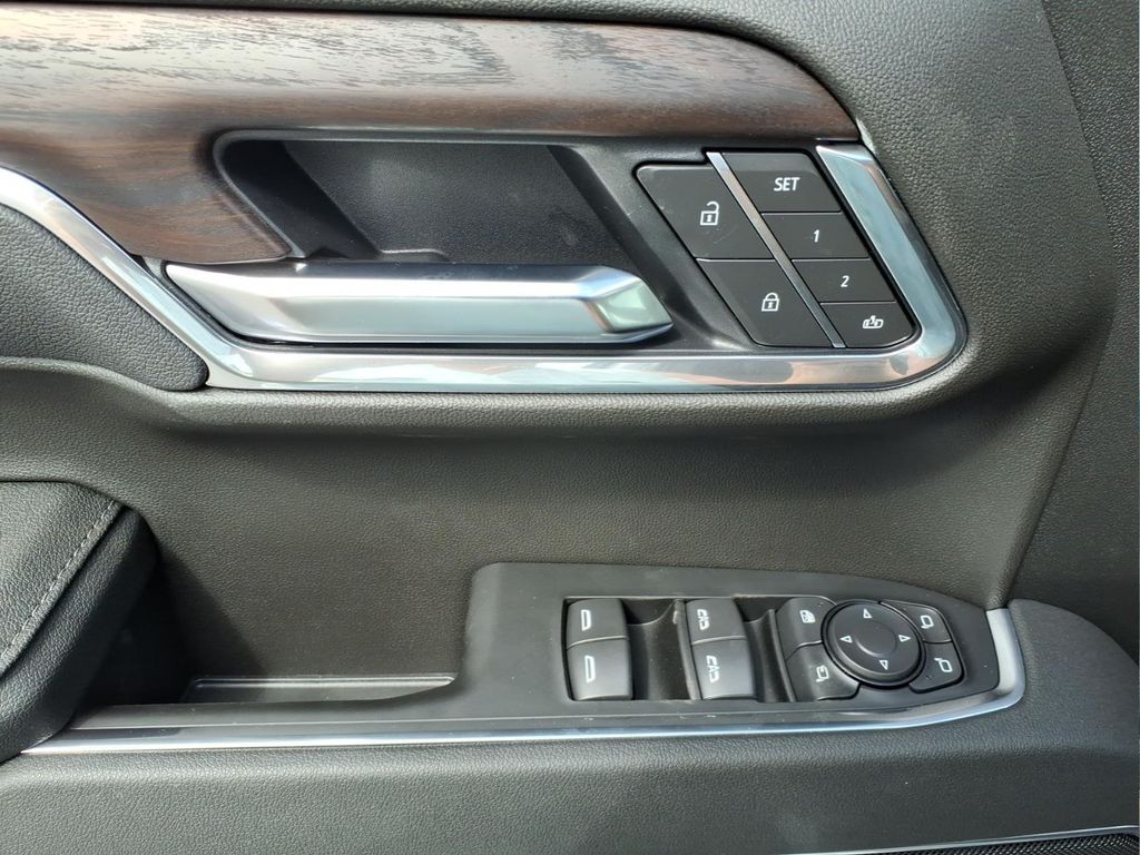 2026 GMC Sierra 1500 SLT - Photo 14