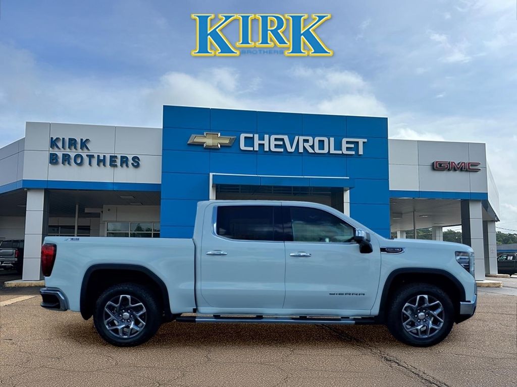 2026 GMC Sierra 1500 SLT - Photo 6