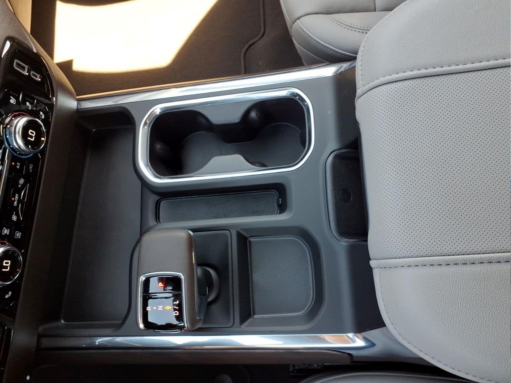 2026 GMC Sierra 1500 SLT - Photo 21