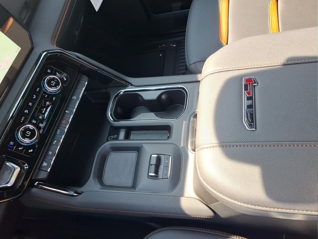 2026 GMC Sierra 2500HD AT4 - Photo 20