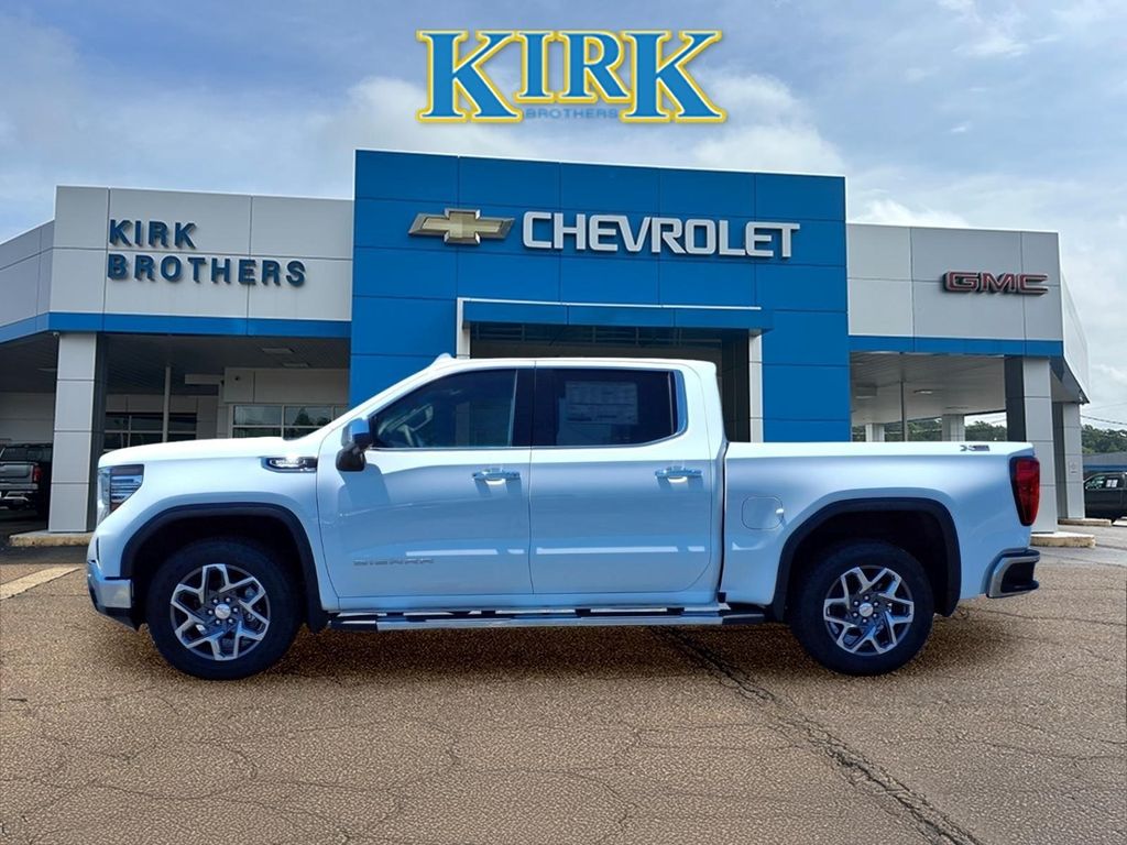 2026 GMC Sierra 1500 SLT - Photo 2