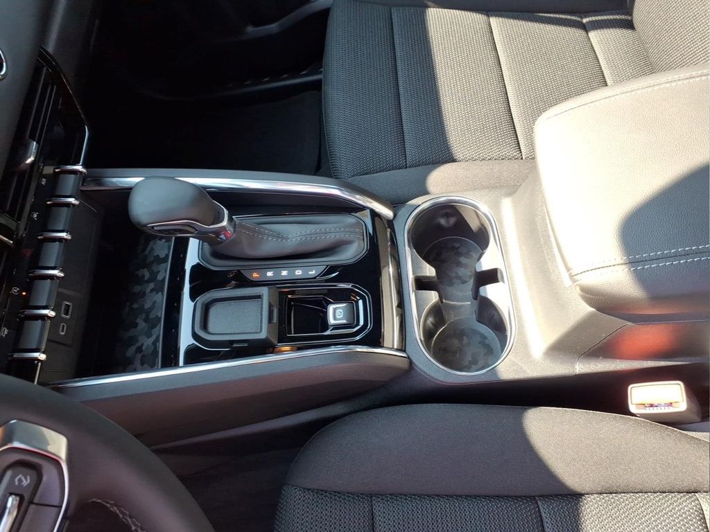 2026 GMC Canyon Elevation - Photo 21