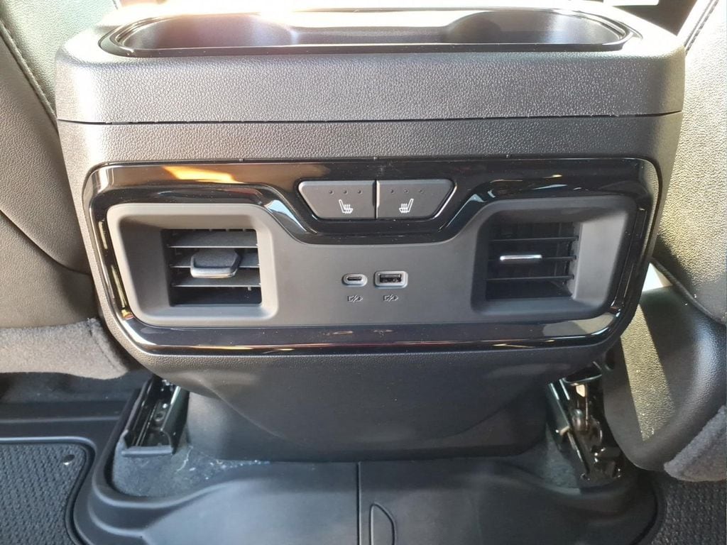 2026 GMC Sierra 2500HD AT4 - Photo 15