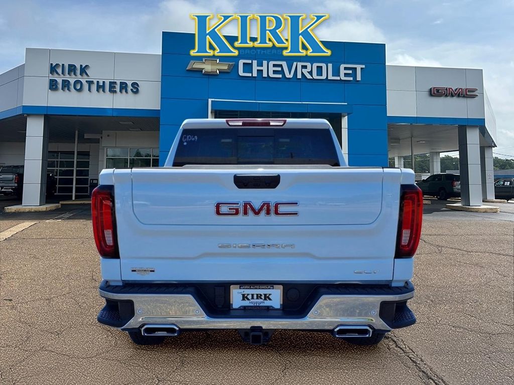 2026 GMC Sierra 1500 SLT - Photo 4