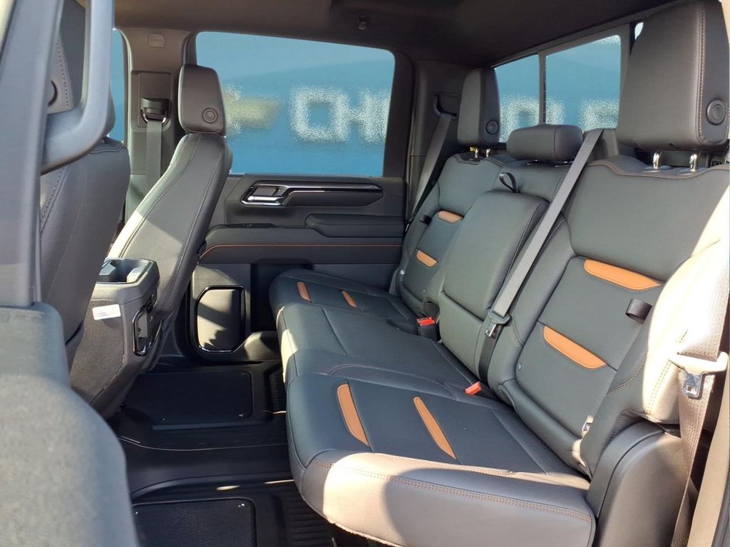 2026 GMC Sierra 2500HD AT4 - Photo 14