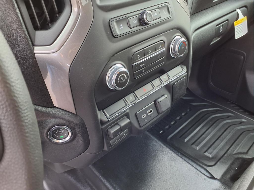 2026 GMC Sierra 2500HD Pro - Photo 12