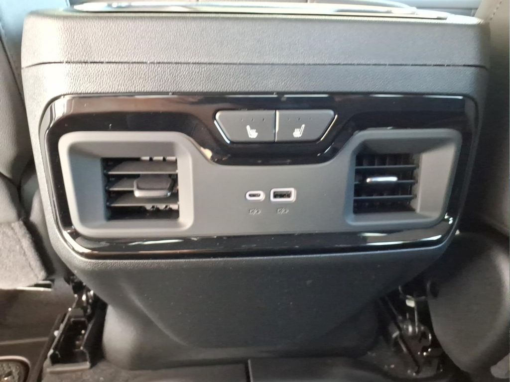 2026 GMC Sierra 2500HD AT4 - Photo 15