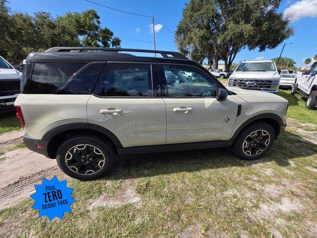 2025 Ford Bronco Sport Outer Banks photo 2